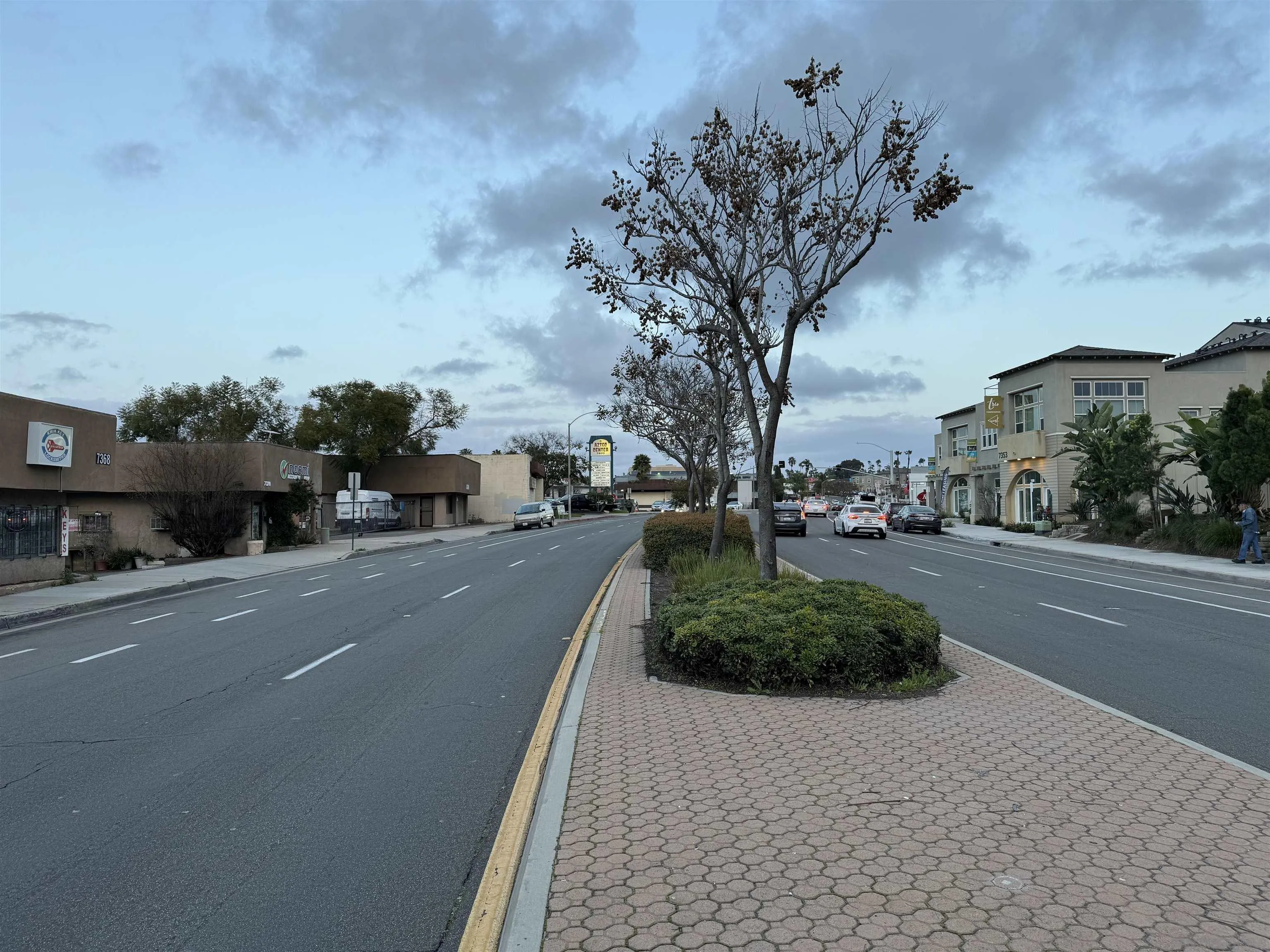 7366 El Cajon Blvd, La Mesa, CA, 91942