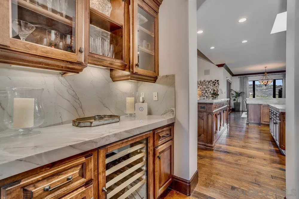 https://cdn.realtyfeed.com/cdn/127/240005938/dec426a6dc53d847076e2208783ee3d8.webp