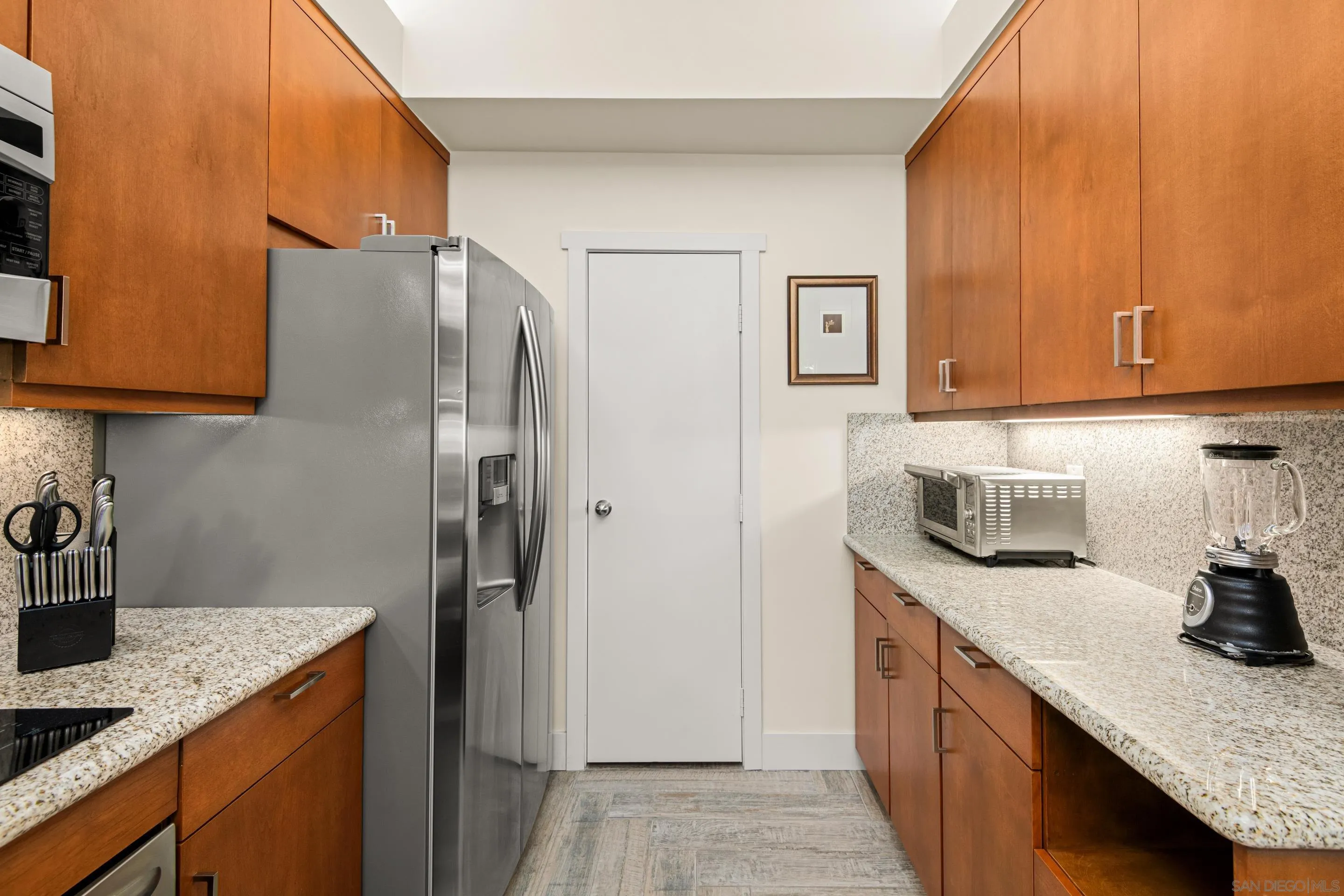 Photo #6: 240006064 Listing 