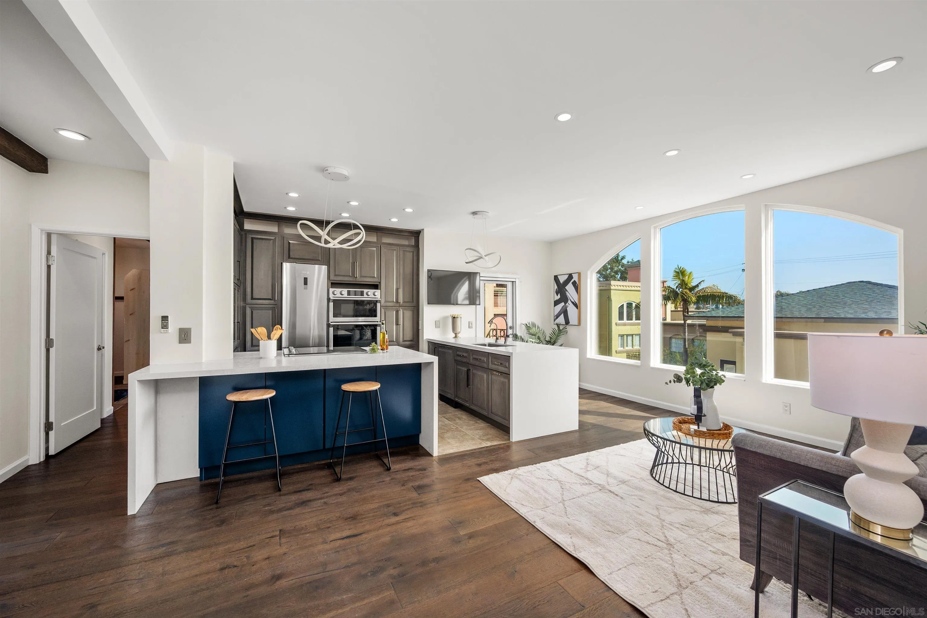 Photo #6: 240006100 Listing 
