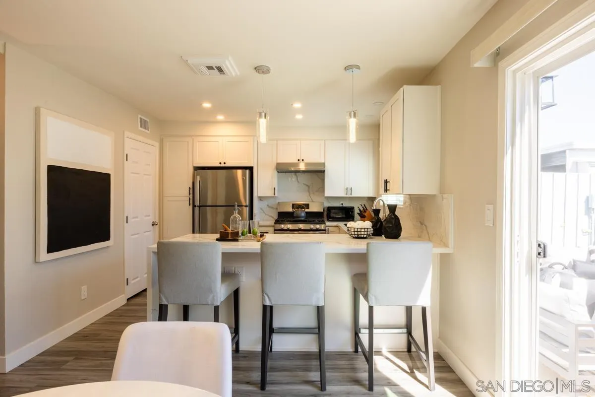 Photo #5: 240006158 Listing 