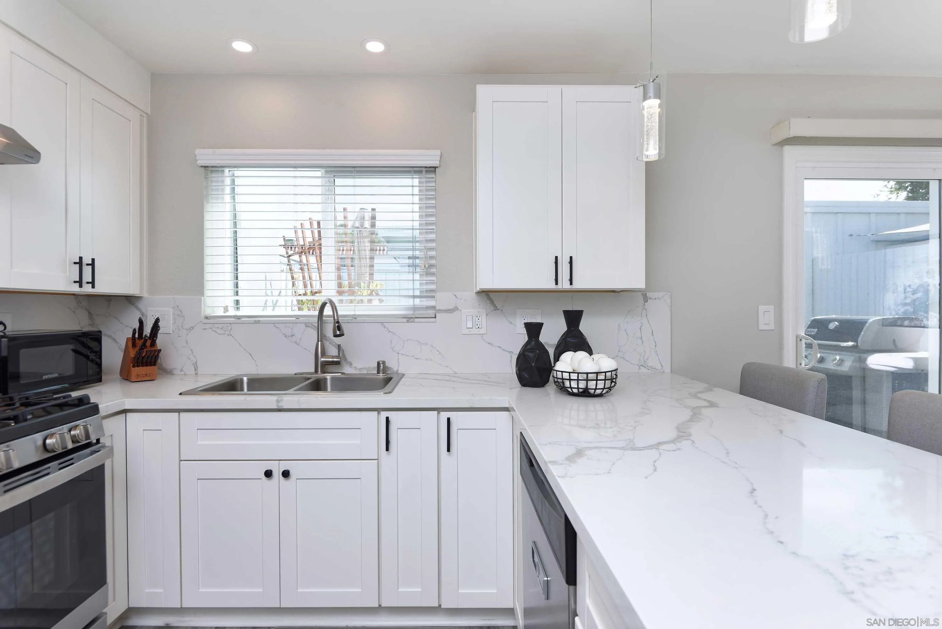 Photo #6: 240006158 Listing 