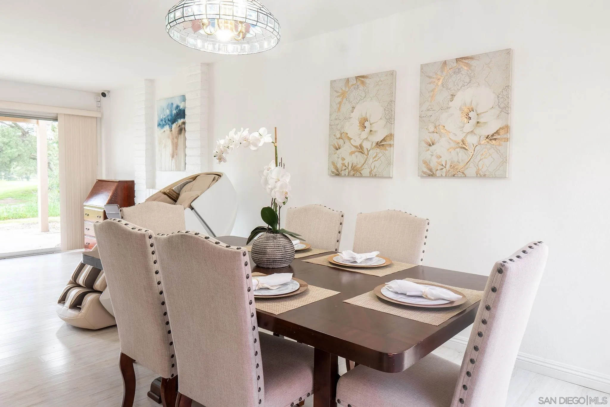 Photo #3: 240006196 Listing 
