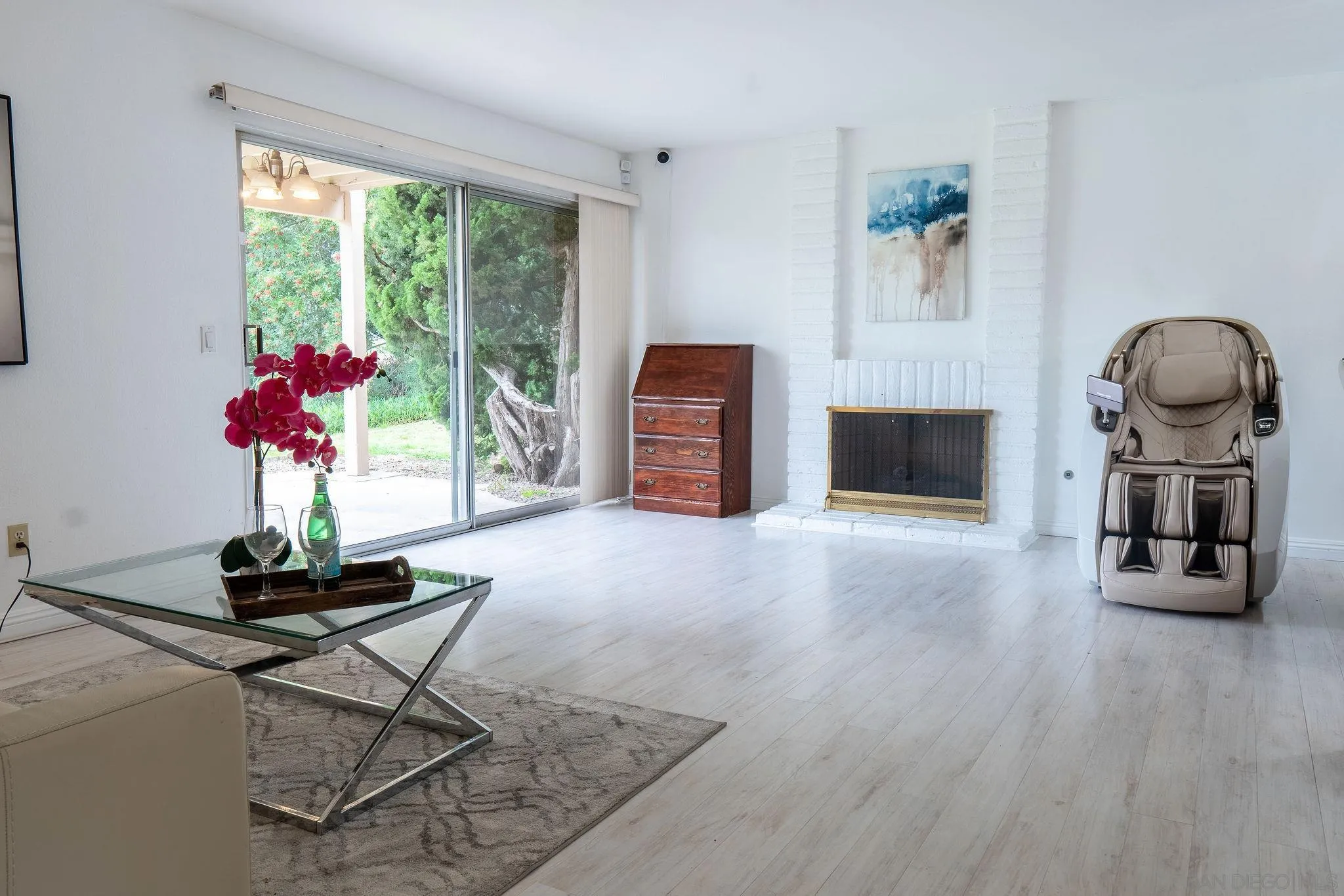 Photo #4: 240006196 Listing 