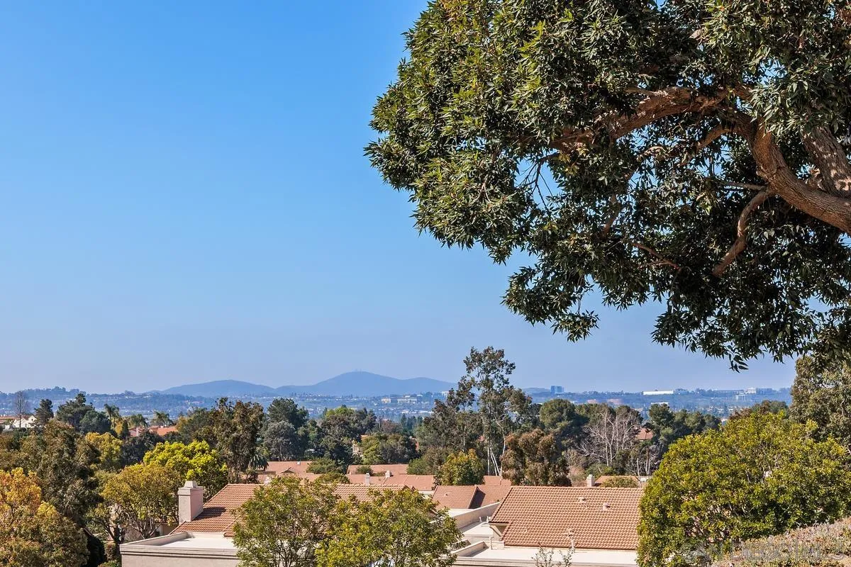https://cdn.realtyfeed.com/cdn/127/240006223/d3f2b9c83e6e0e102b21affeb0d0cc38.webp