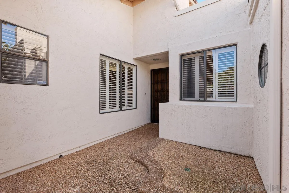 https://cdn.realtyfeed.com/cdn/127/240006223/db4a8153c3ef2862d41bd0051d8dbfd0.webp