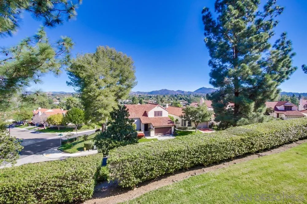 Photo #5: 240006399 Listing 