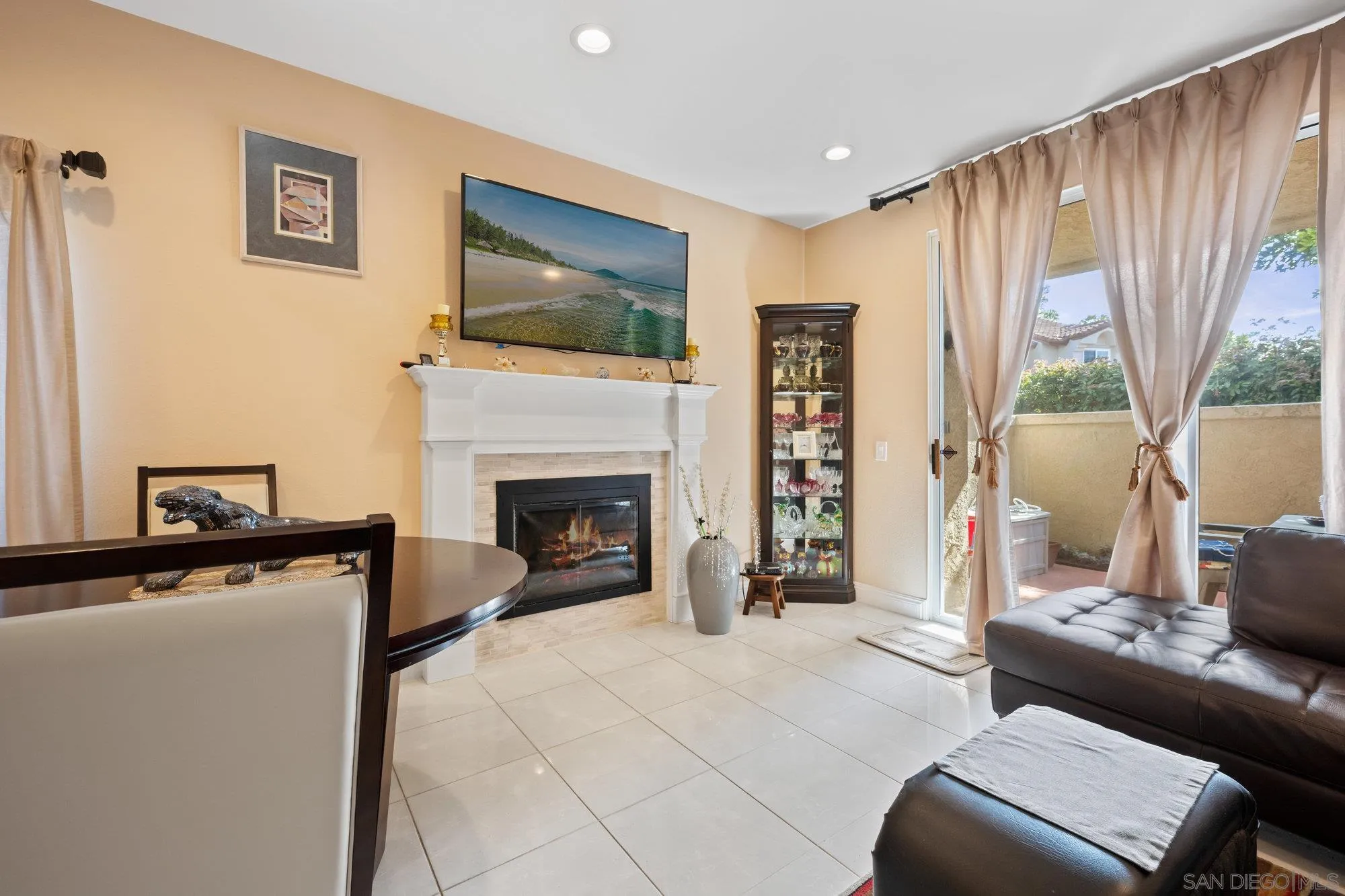 Photo #4: 240006403 Listing 