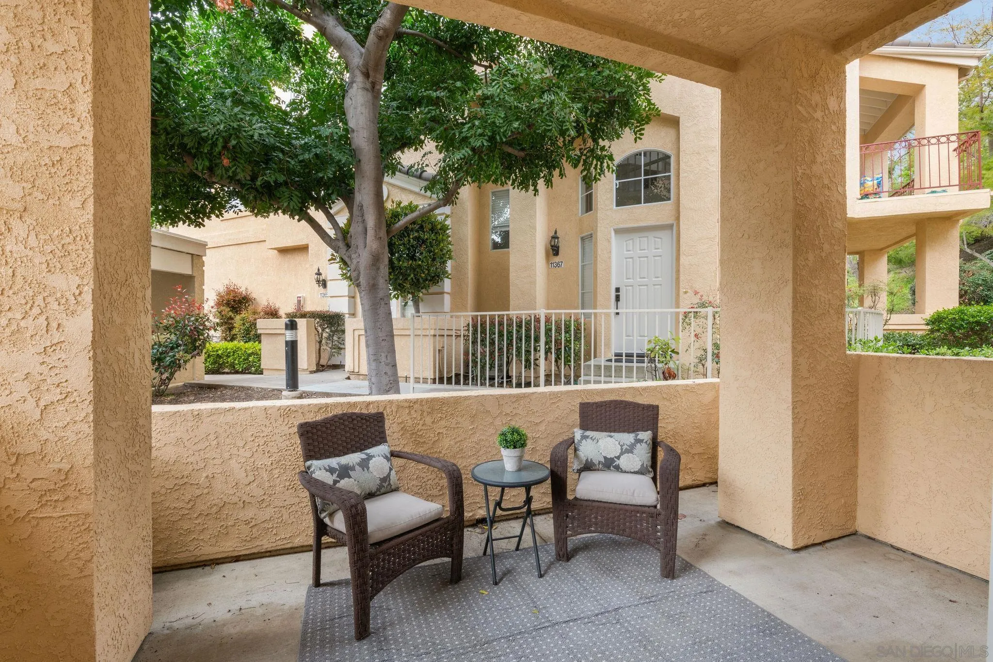 Photo #6: 240006465 Listing 