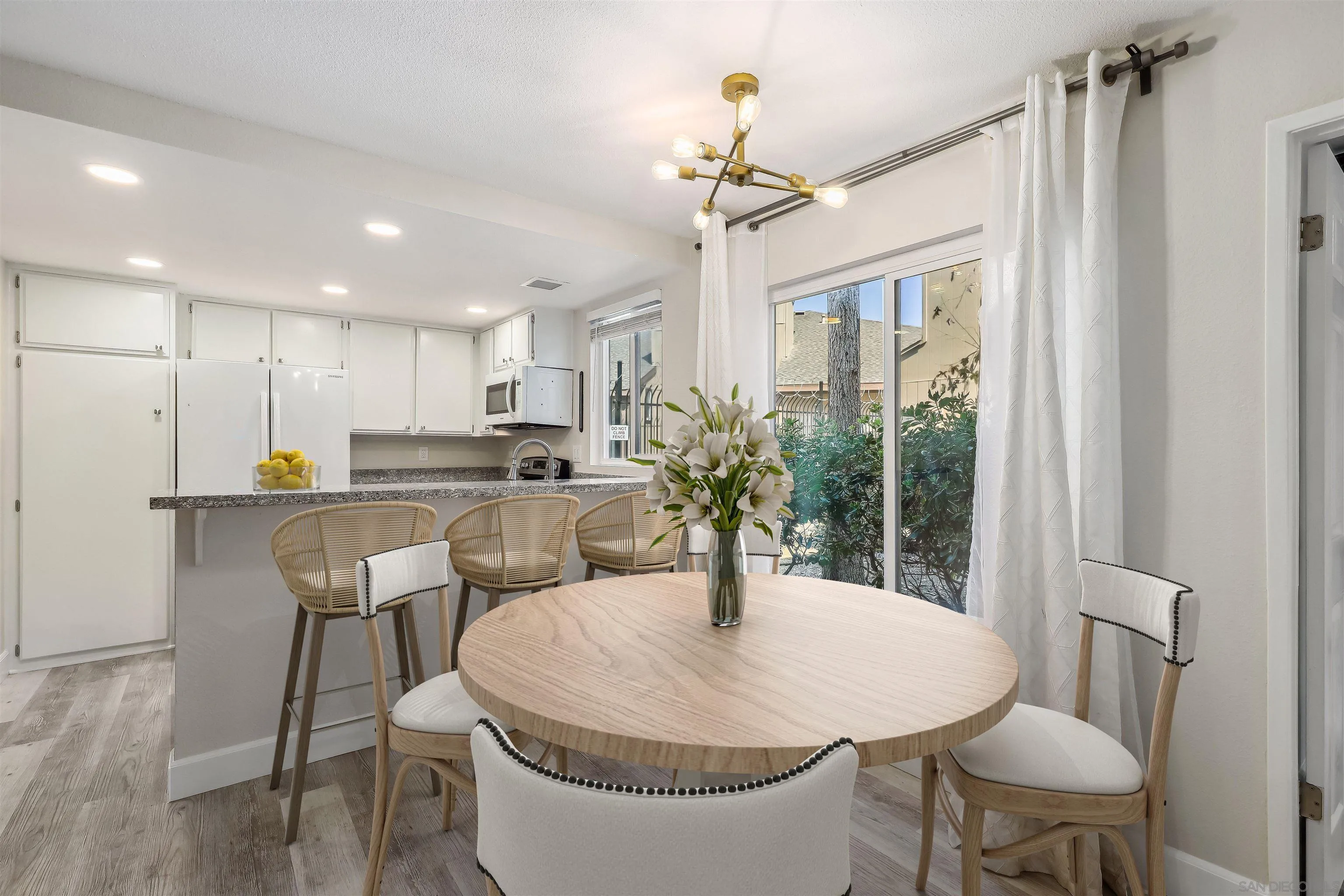 Photo #5: 240006466 Listing 
