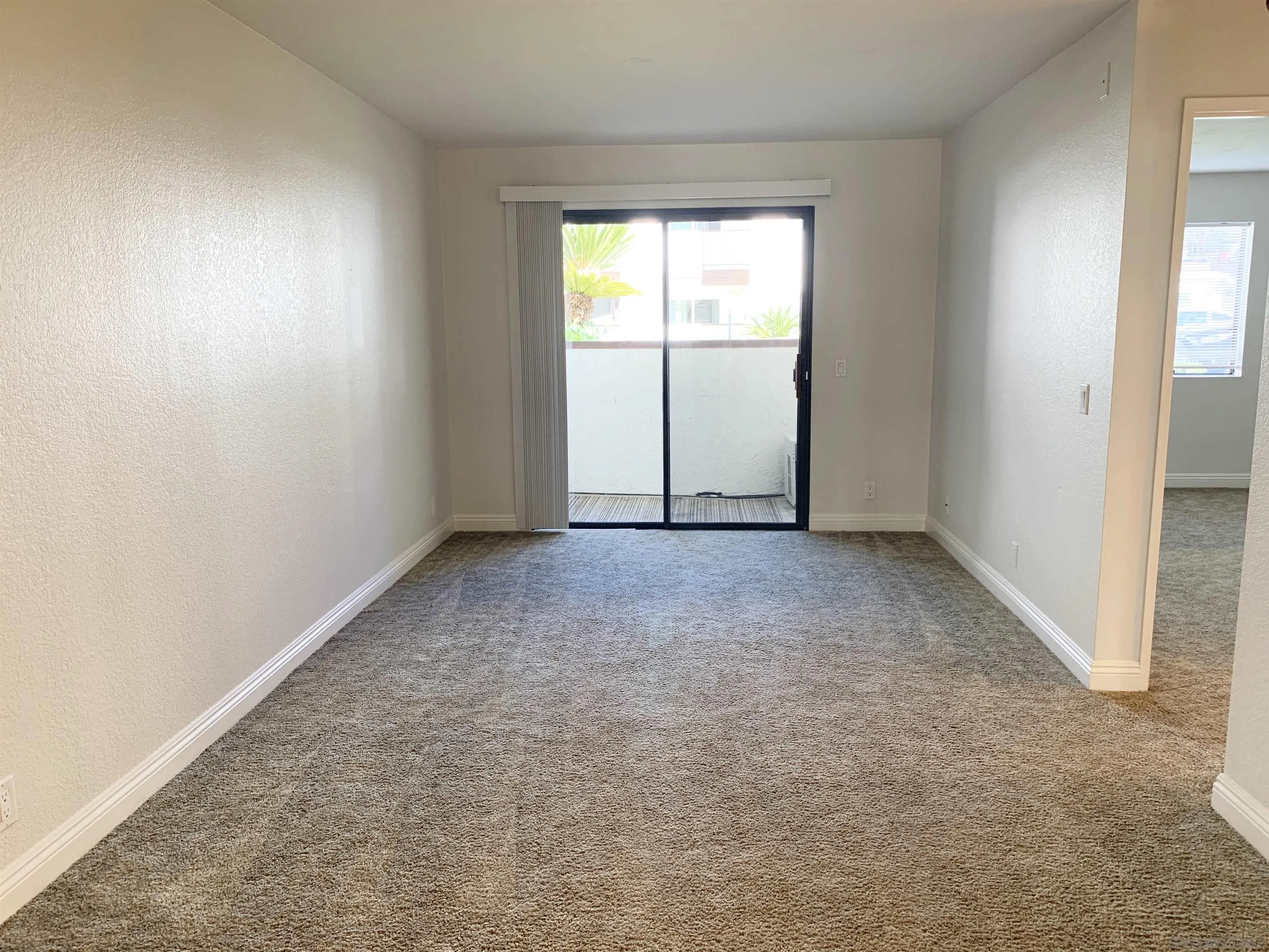 Photo #6: 240006489 Listing 
