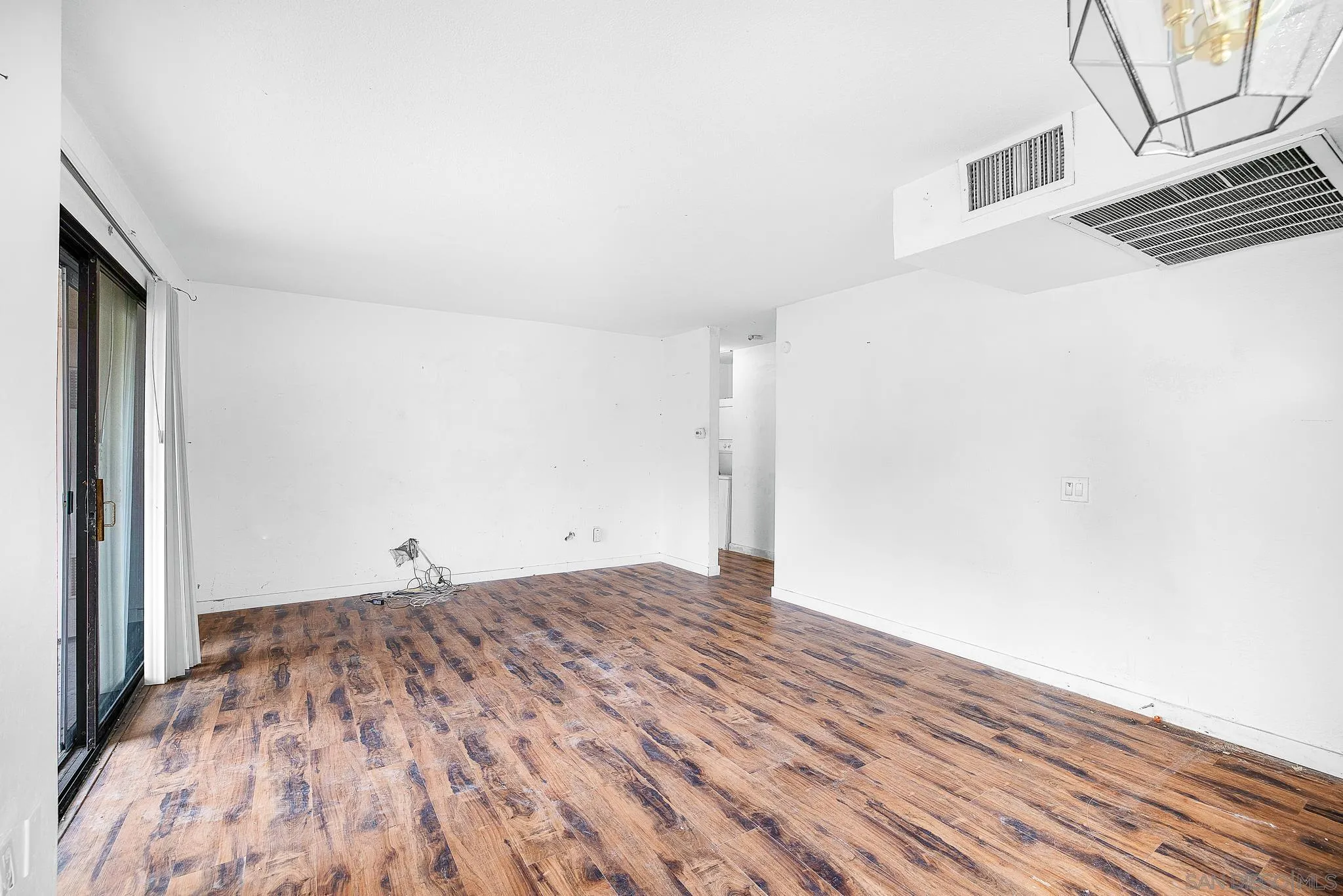 Photo #4: 240006520 Listing 