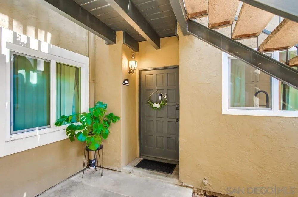 Photo #5: 240006580 Listing 