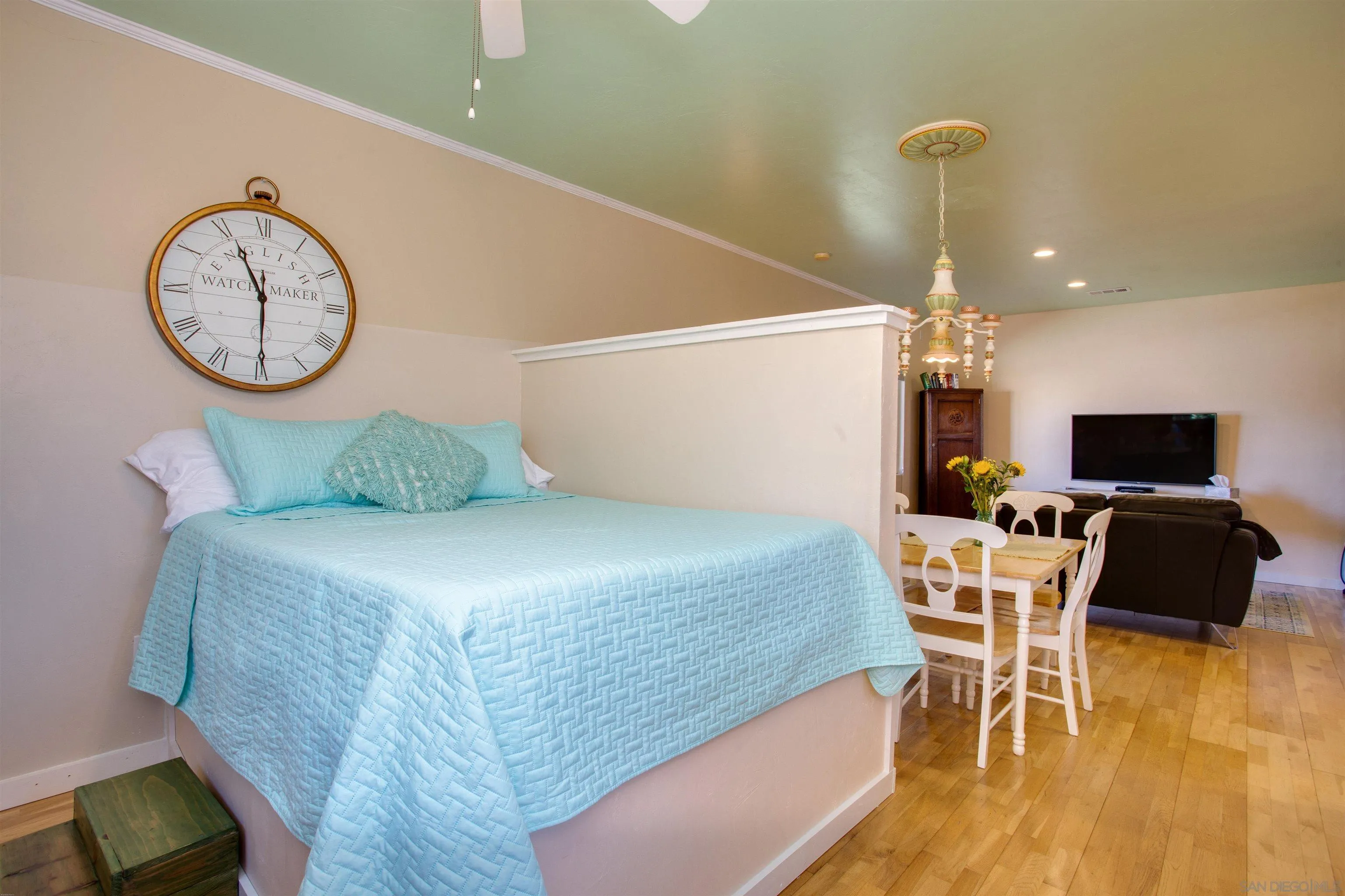 https://cdn.realtyfeed.com/cdn/127/240006705/50667a614c1774fb2b2a13cf7183d1e6.webp