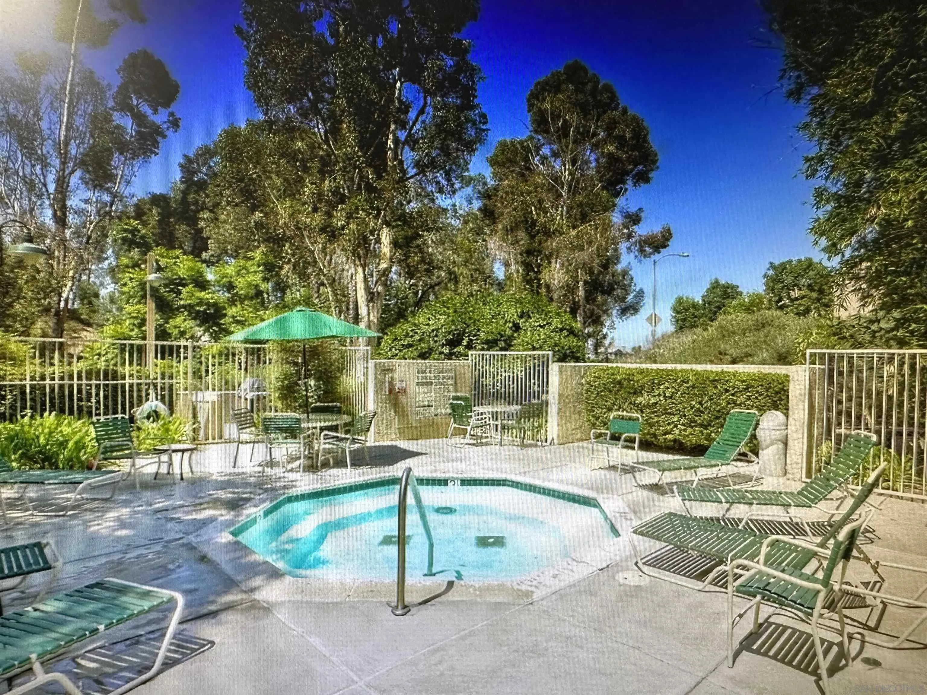 Photo #3: 240006840 Listing 