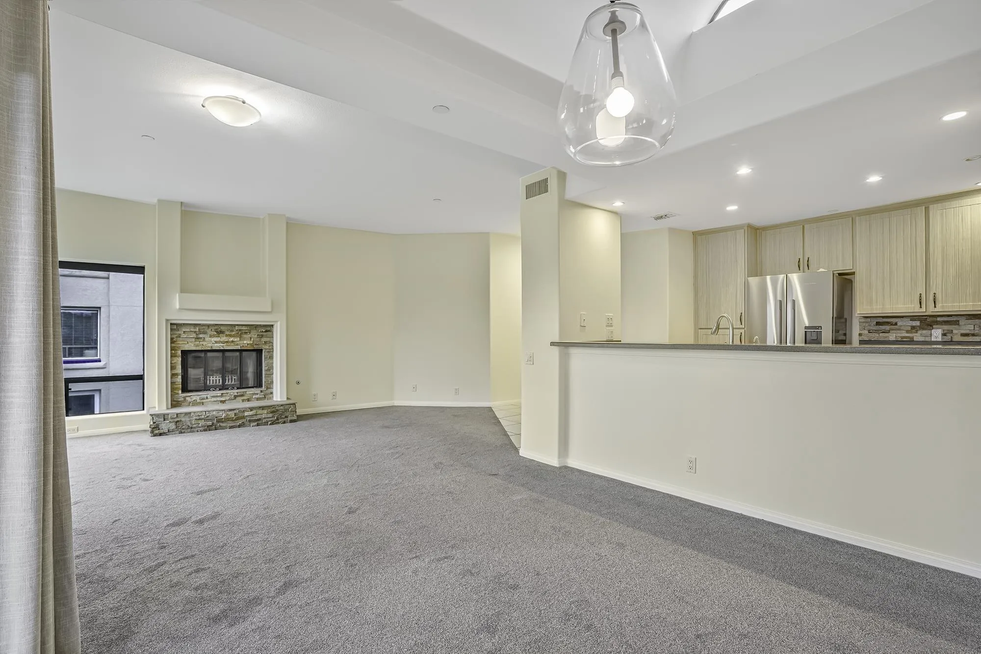 https://cdn.realtyfeed.com/cdn/127/240006991/0f2d5566b8c6cd2a618bb58bf4460f21.webp