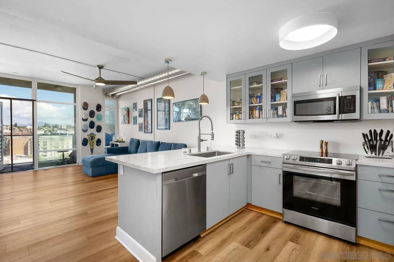 Photo #5: 240007101 Listing 