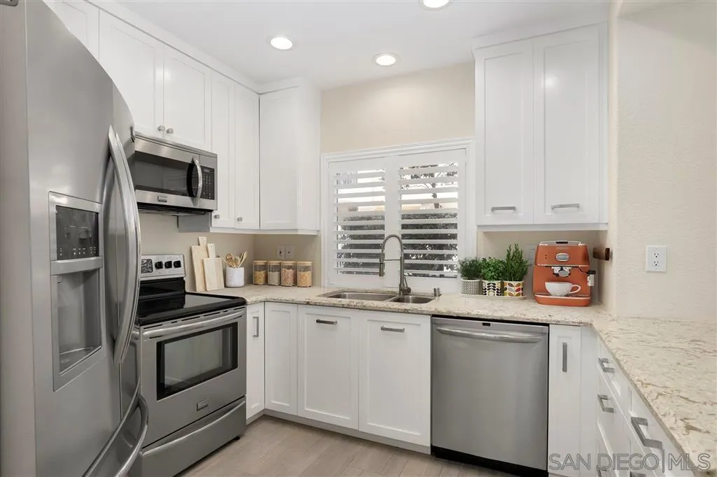 Photo #5: 240007462 Listing 