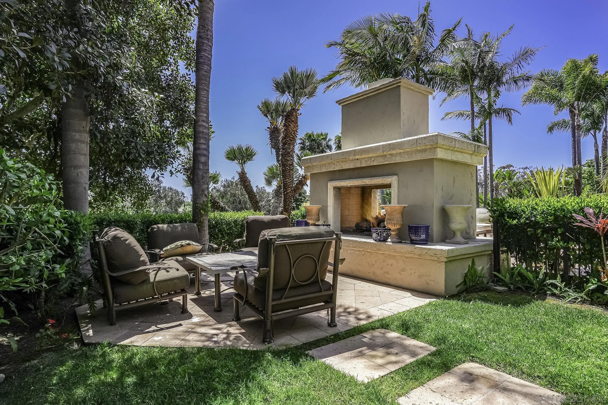 https://cdn.realtyfeed.com/cdn/127/240007496/c23a1d98cc59dddeaccfb31acc3d9068.webp