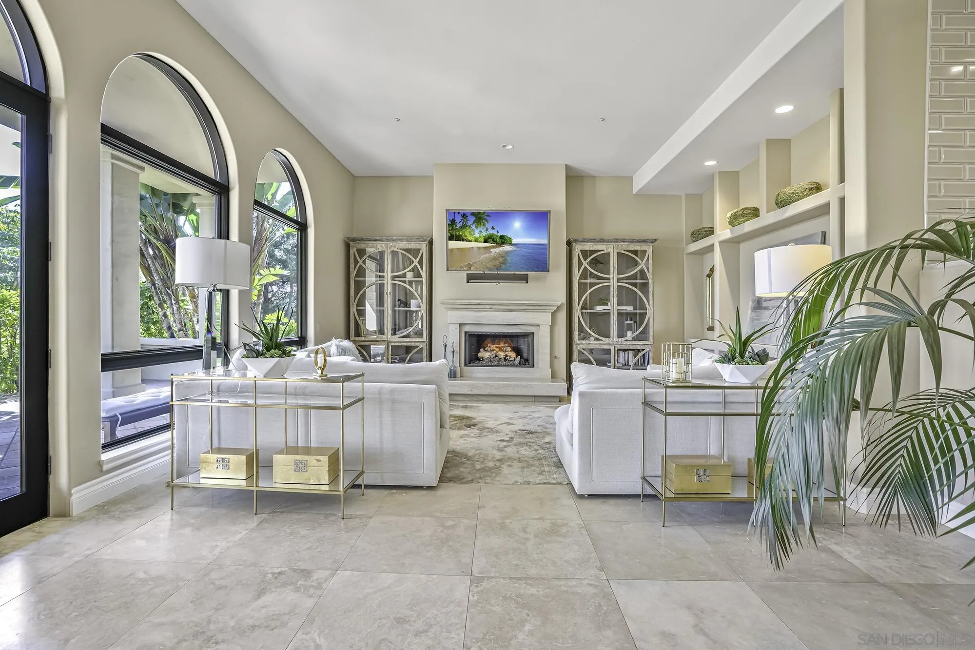https://cdn.realtyfeed.com/cdn/127/240007496/f5c3fe99e3575f6106a7762f1087706b.webp
