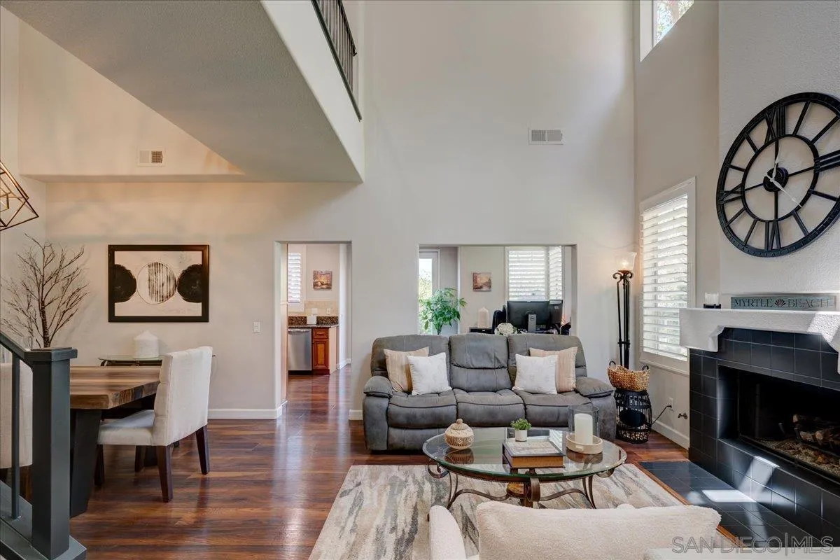 Photo #3: 240007553 Listing 