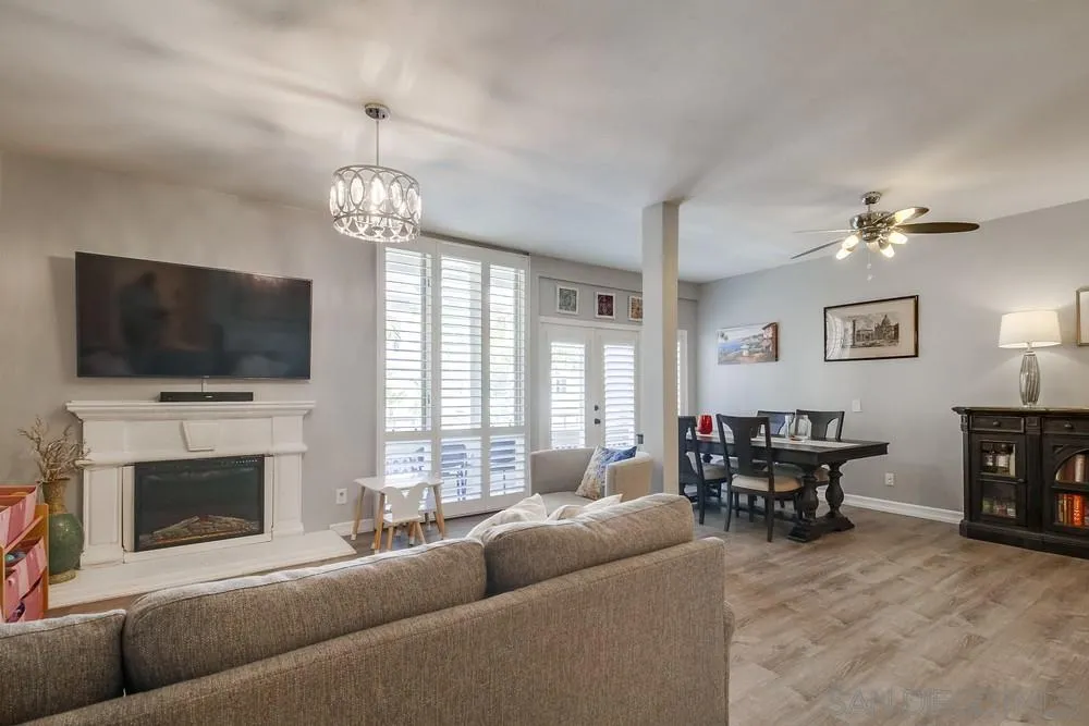 Photo #4: 240007595 Listing 