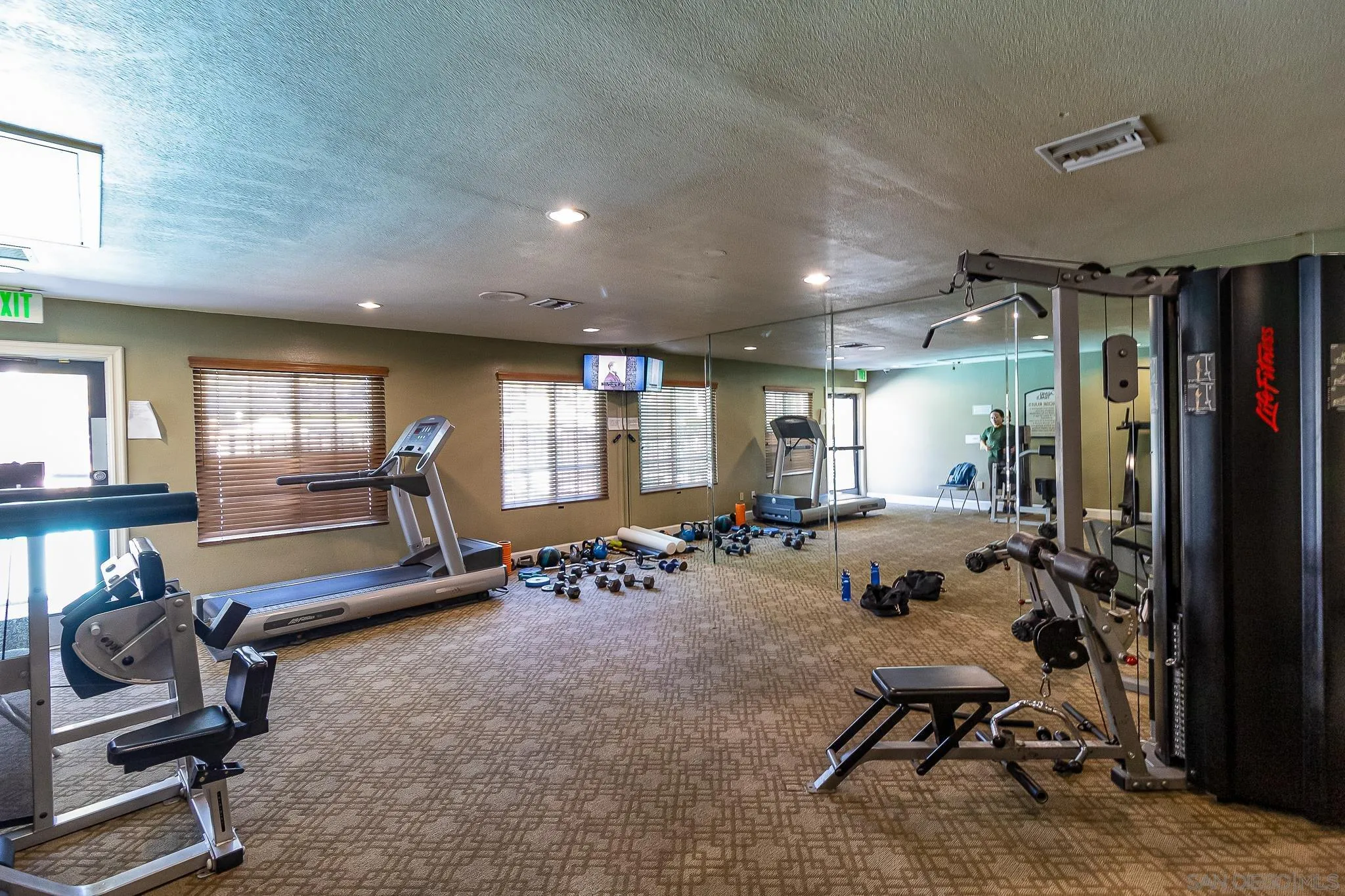 https://cdn.realtyfeed.com/cdn/127/240007663/8a93fd6cce3c633f6b64c254675cae7c.webp