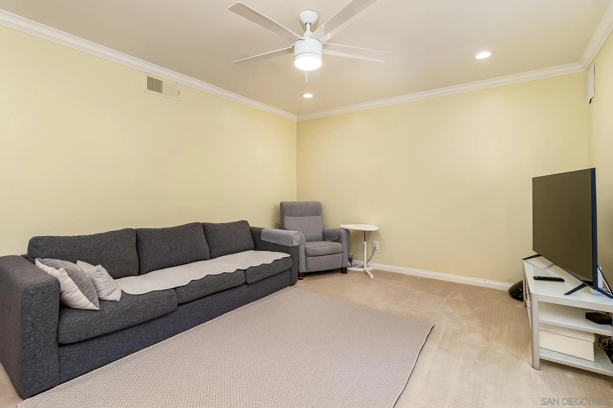https://cdn.realtyfeed.com/cdn/127/240007663/b85cc26a3f9424e67b01d5389d1b051c.webp