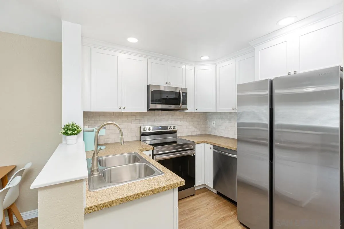 Photo #6: 240007694 Listing 