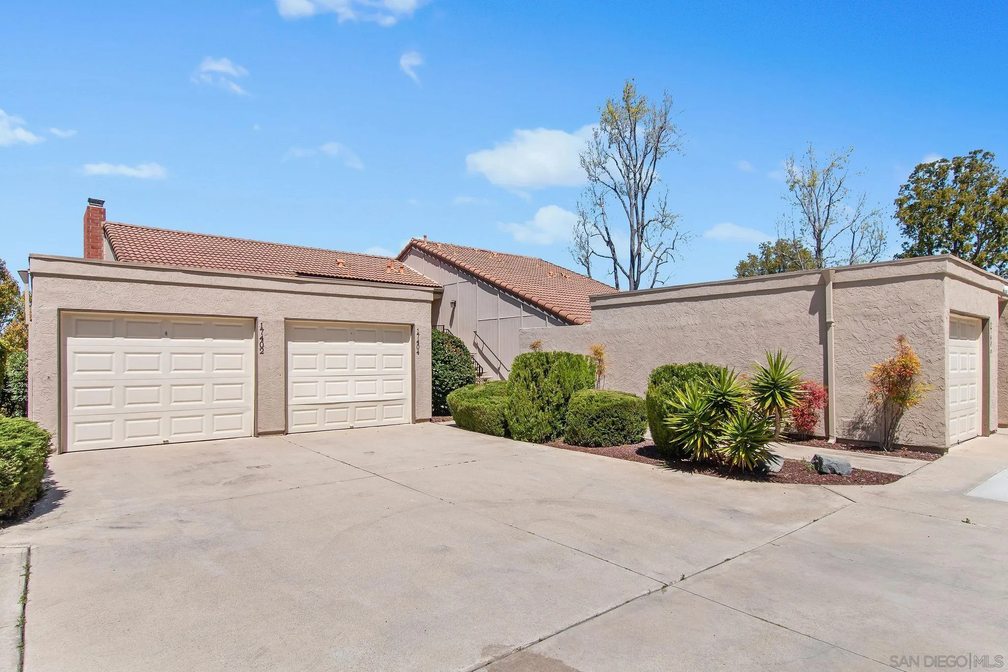 Photo #3: 240007721 Listing 