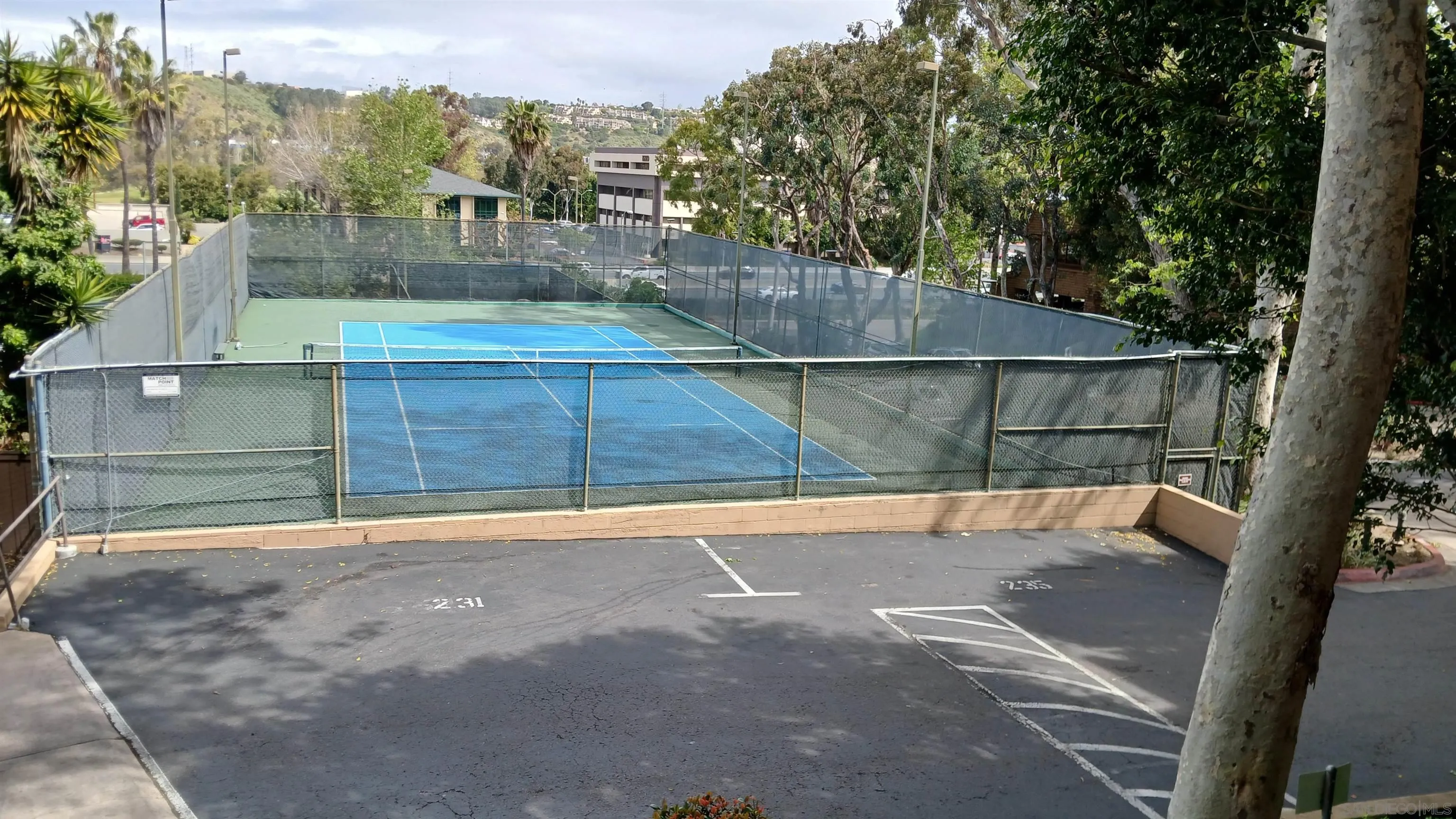Photo #2: 240007877 Listing 