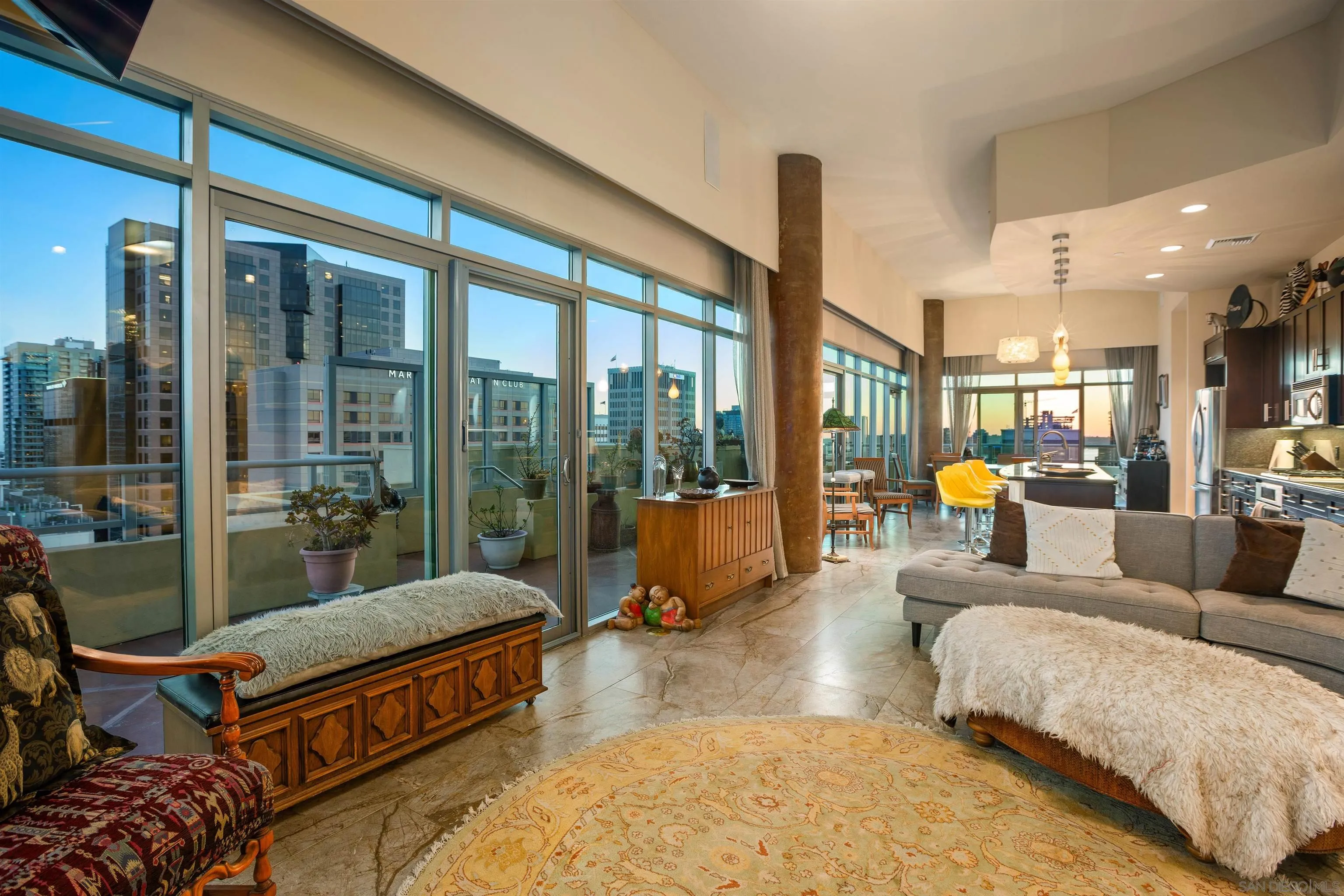 Photo #3: 240007901 Listing 