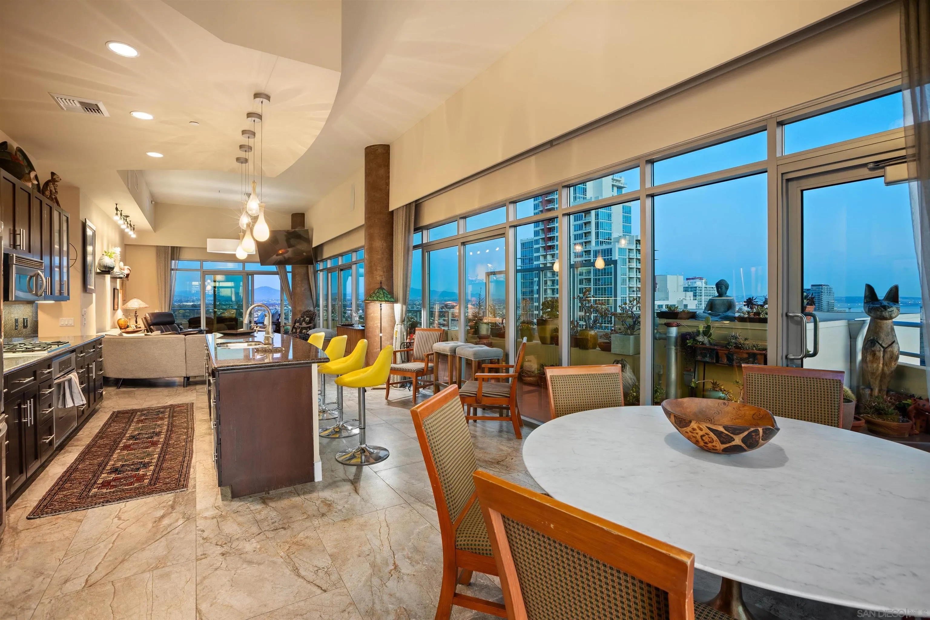 Photo #5: 240007901 Listing 