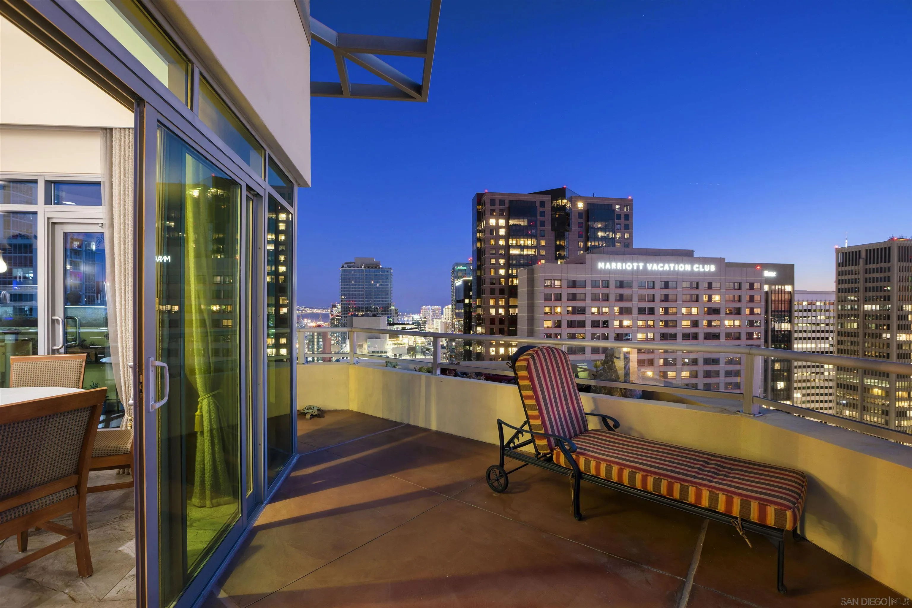Photo #2: 240007901 Listing 