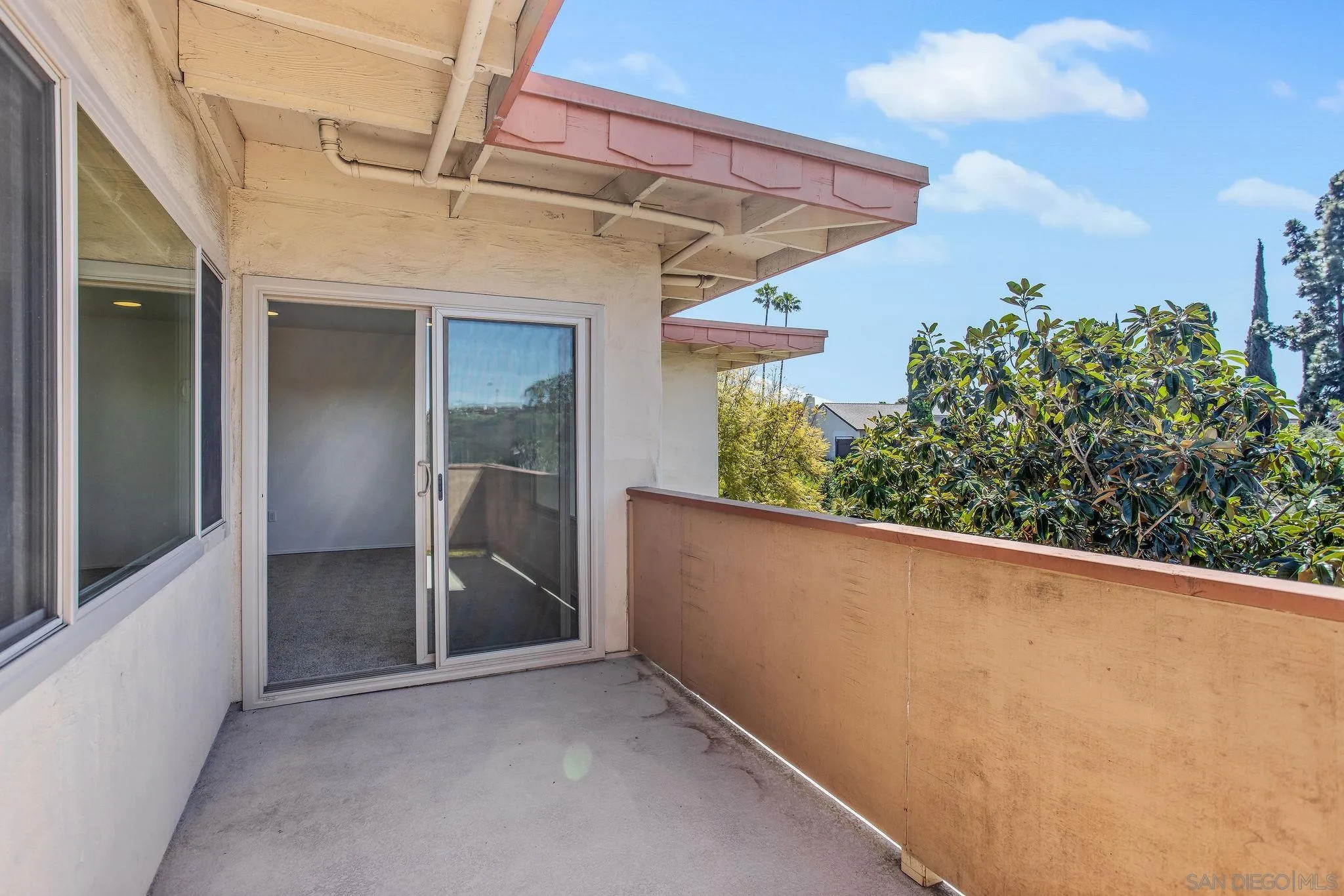 Photo #3: 240007922 Listing 