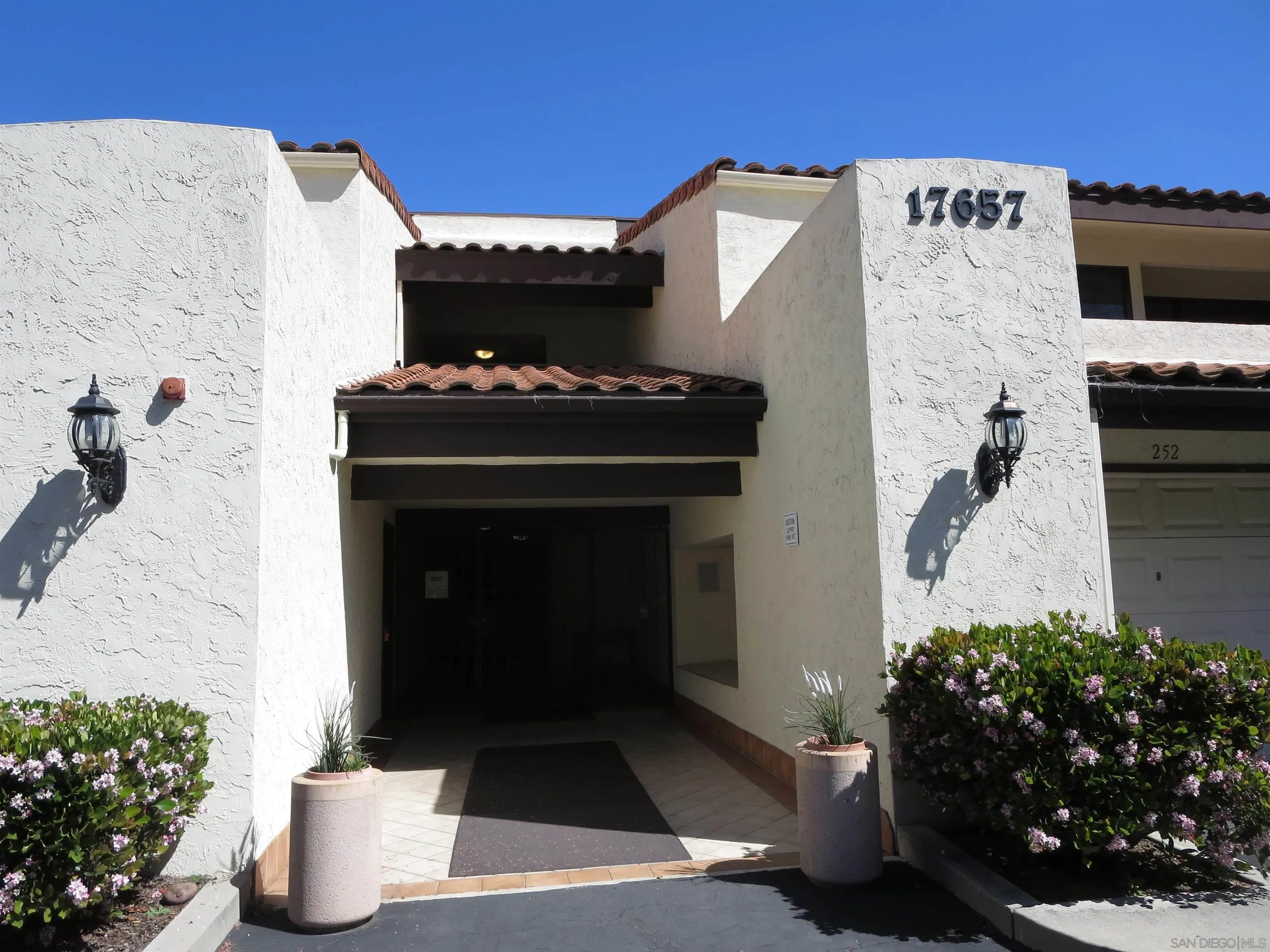 Photo #5: 240007958 Listing 