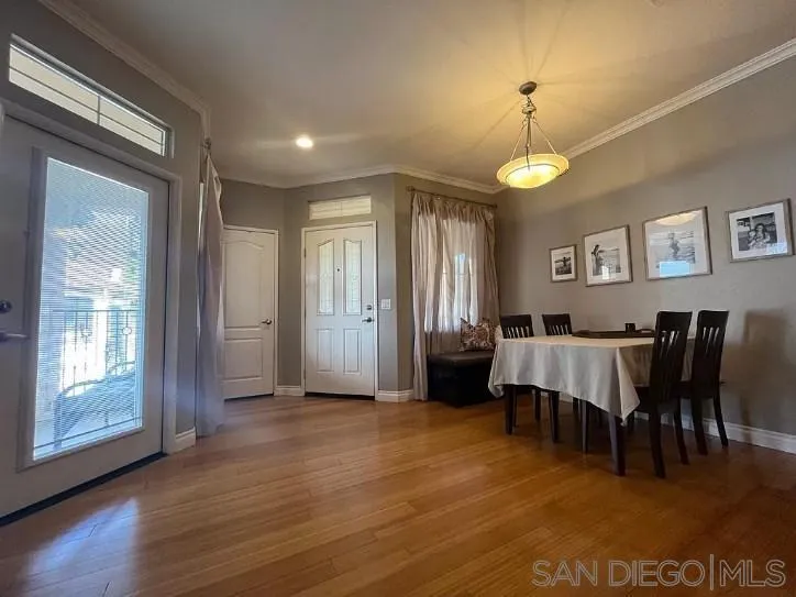 https://cdn.realtyfeed.com/cdn/127/240008018/cd8041261ed3e6faf6f147f7caaeb940.webp
