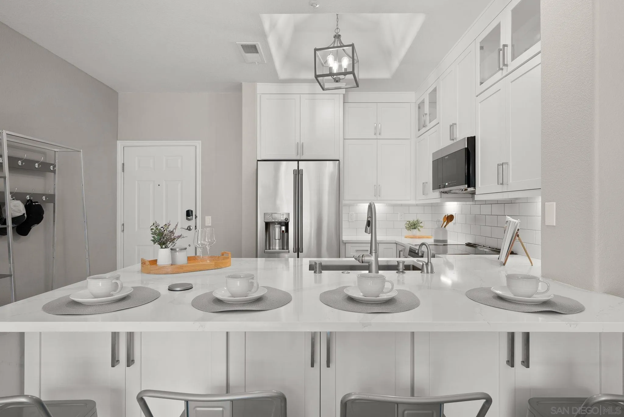 Photo #3: 240008089 Listing 