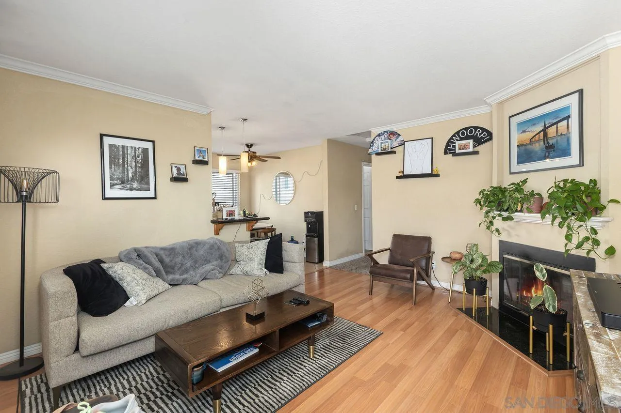 Photo #2: 240008277 Listing 