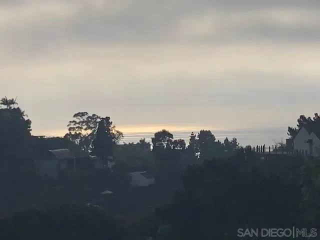 1935  Nautilus St  , La Jolla, CA 92037