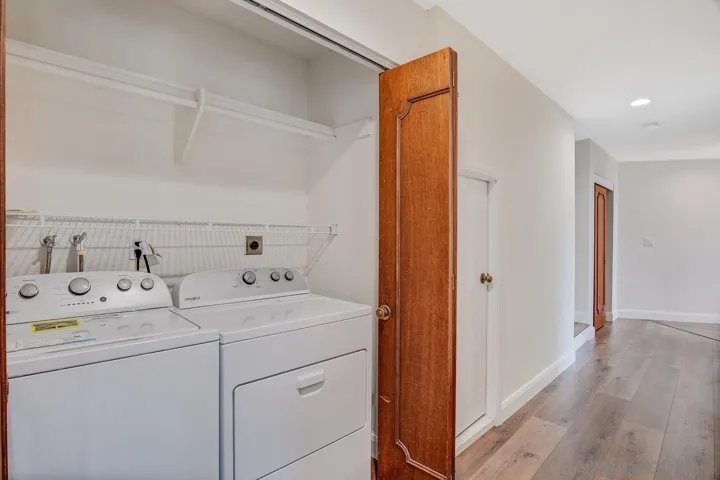 1935  Nautilus St  , La Jolla, CA 92037