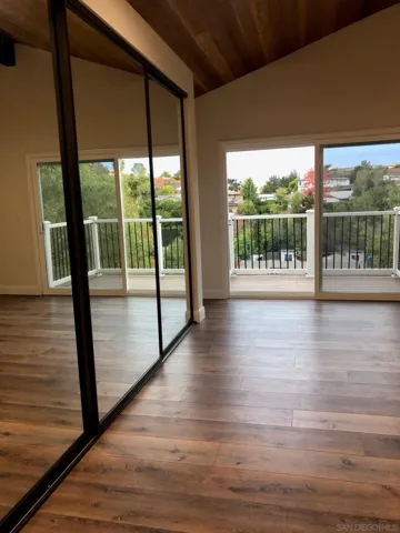 1935  Nautilus St  , La Jolla, CA 92037
