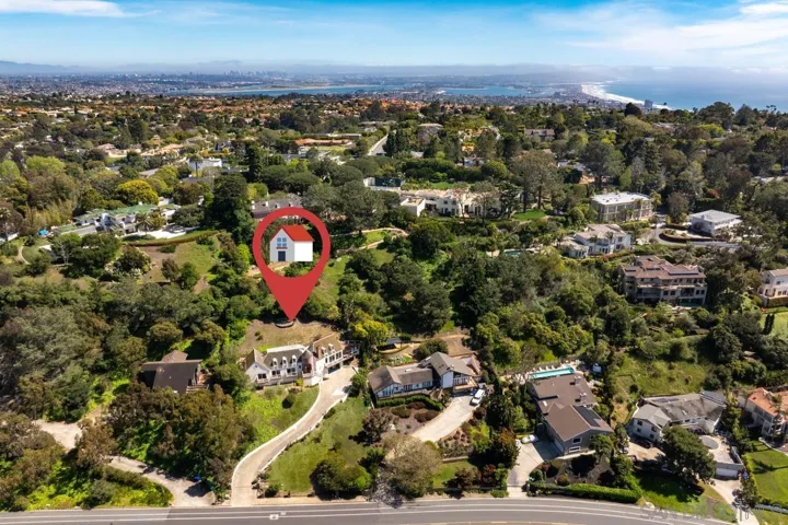 1935  Nautilus St  , La Jolla, CA 92037