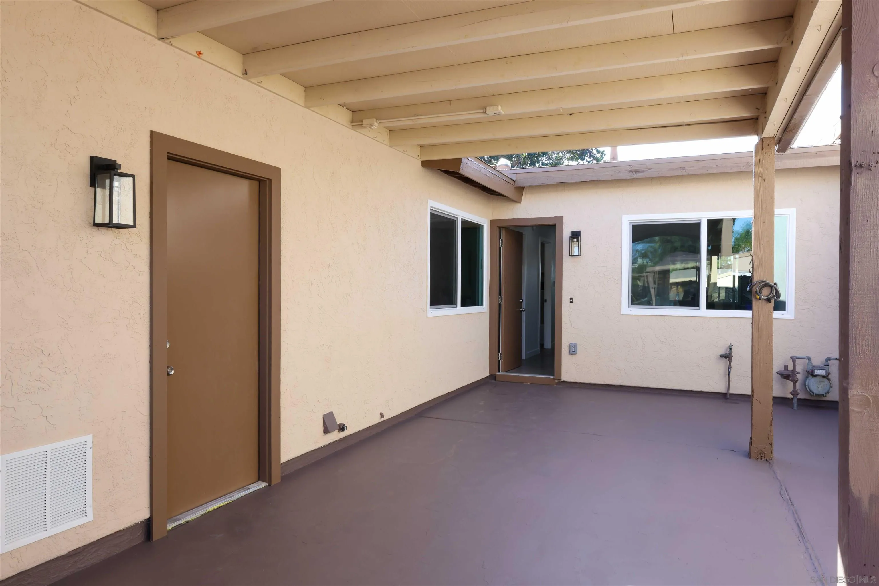 https://cdn.realtyfeed.com/cdn/127/240008348/add7275b4669e3f4372bf96ea194b578.webp