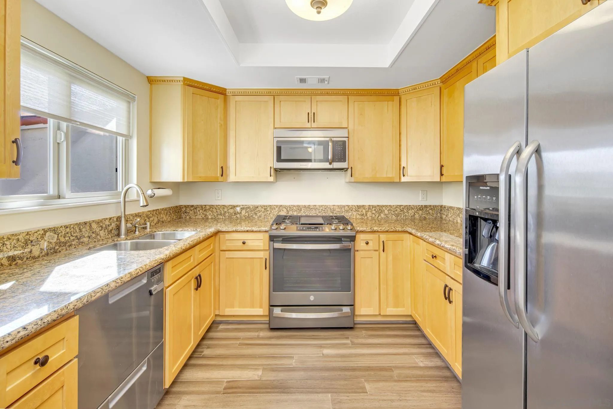 Photo #6: 240008484 Listing 