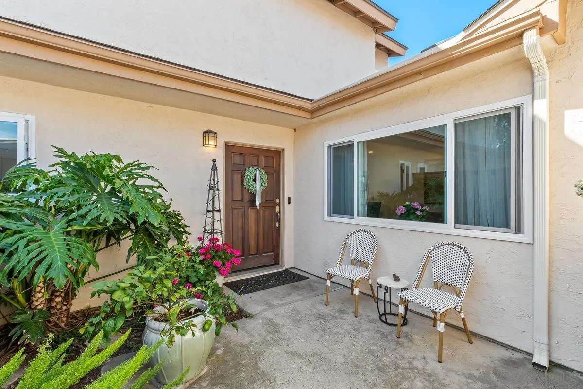 Photo #4: 240008518 Listing 