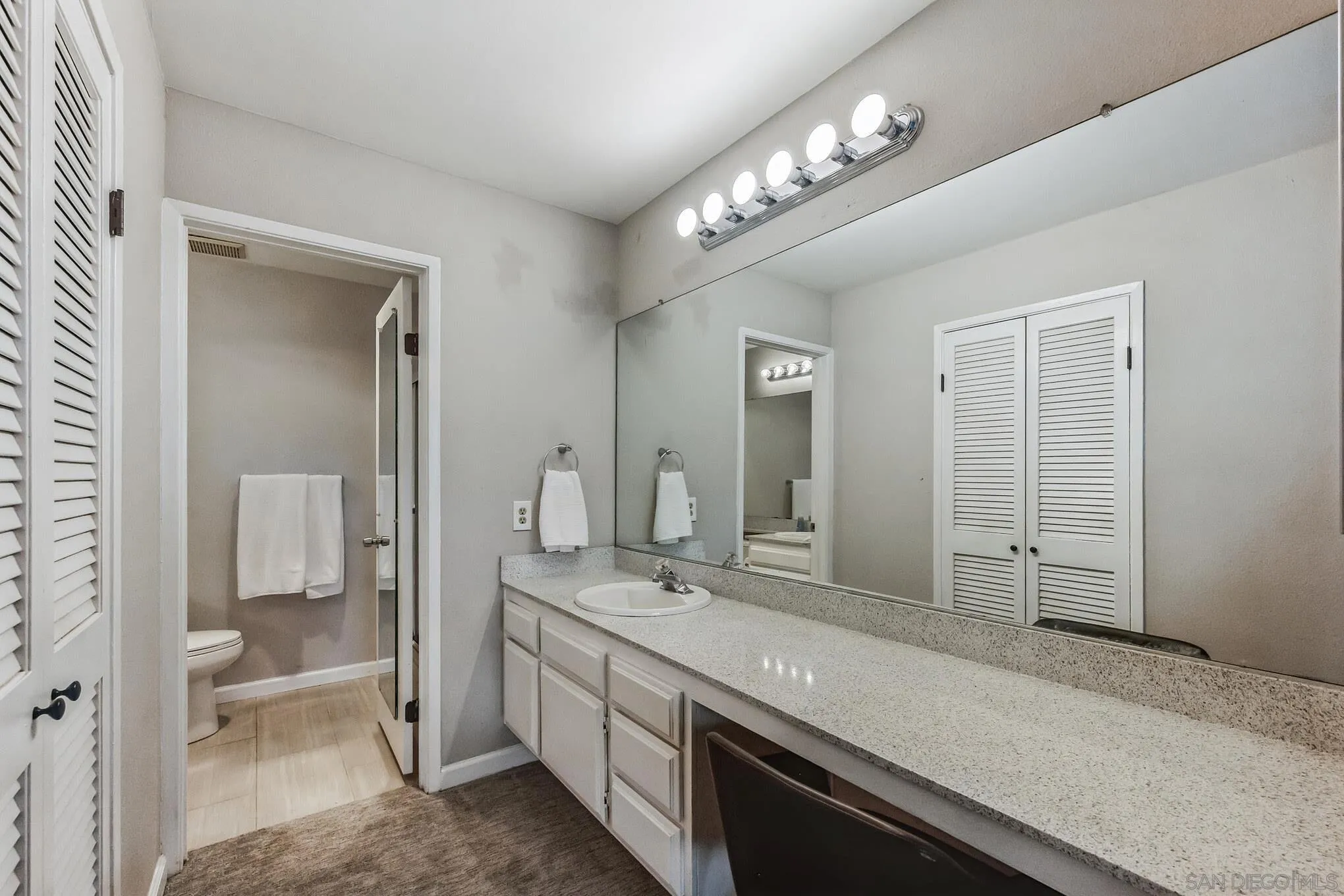 Photo #5: 240008668 Listing 