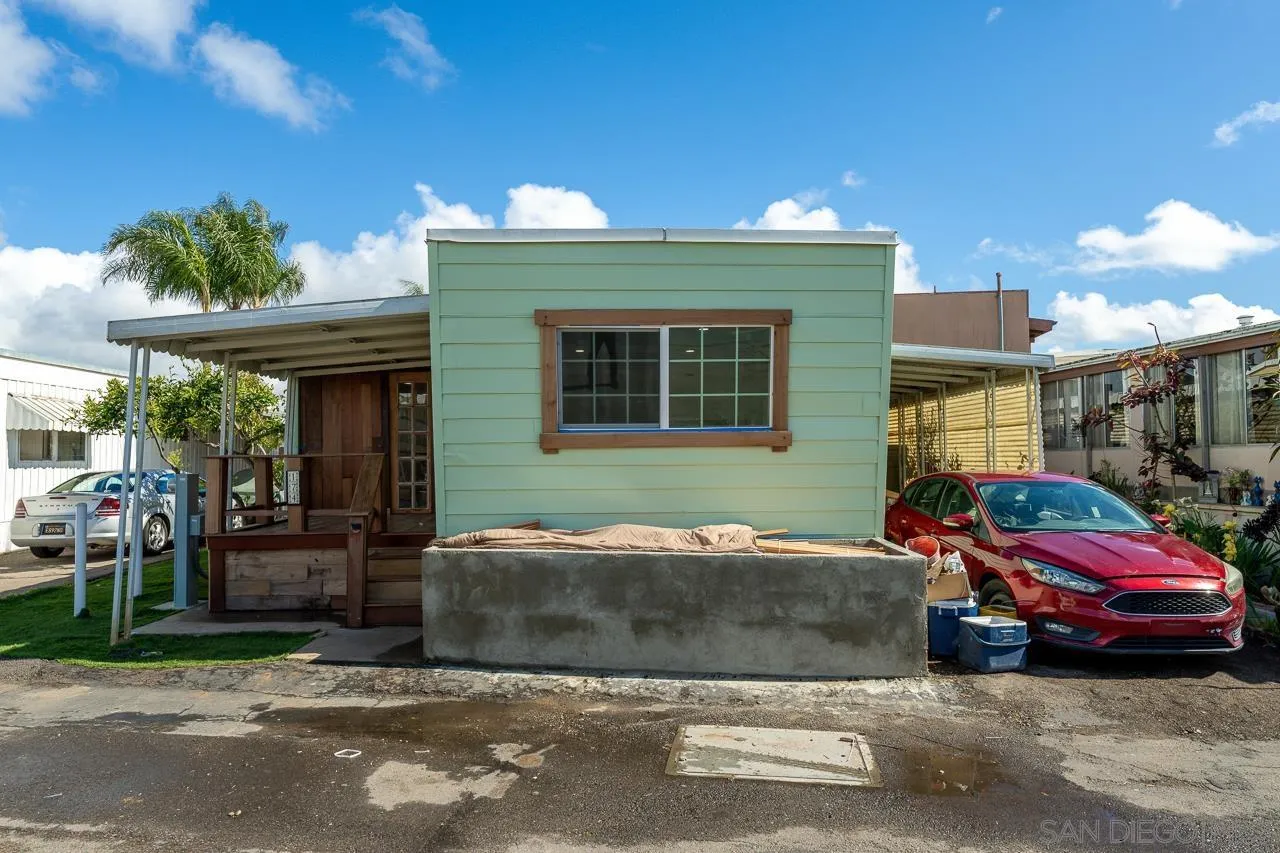 https://cdn.realtyfeed.com/cdn/127/240008727/4c77b5ba751548b53196297b1d194fb1.webp