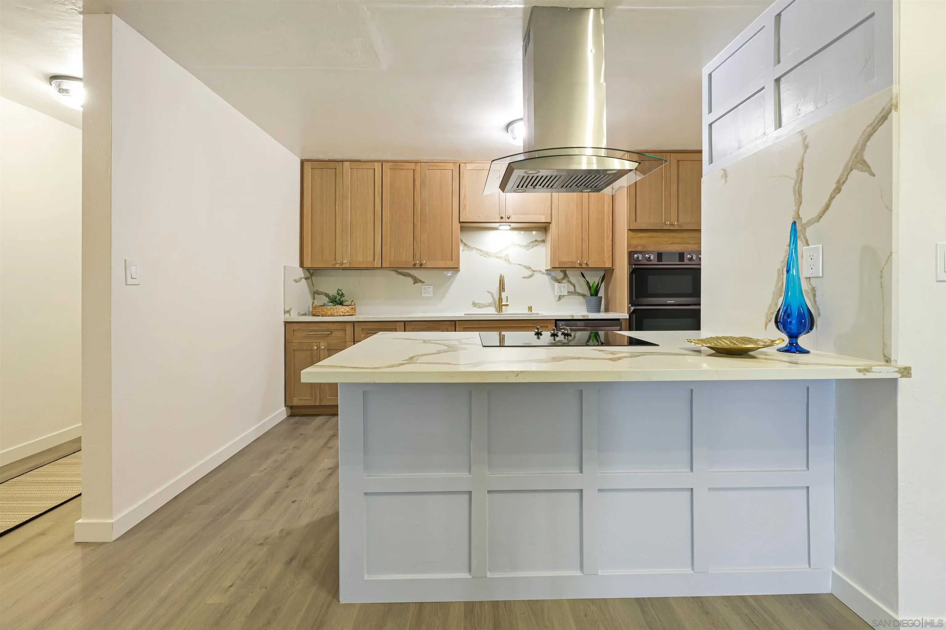 Photo #2: 240008755 Listing 