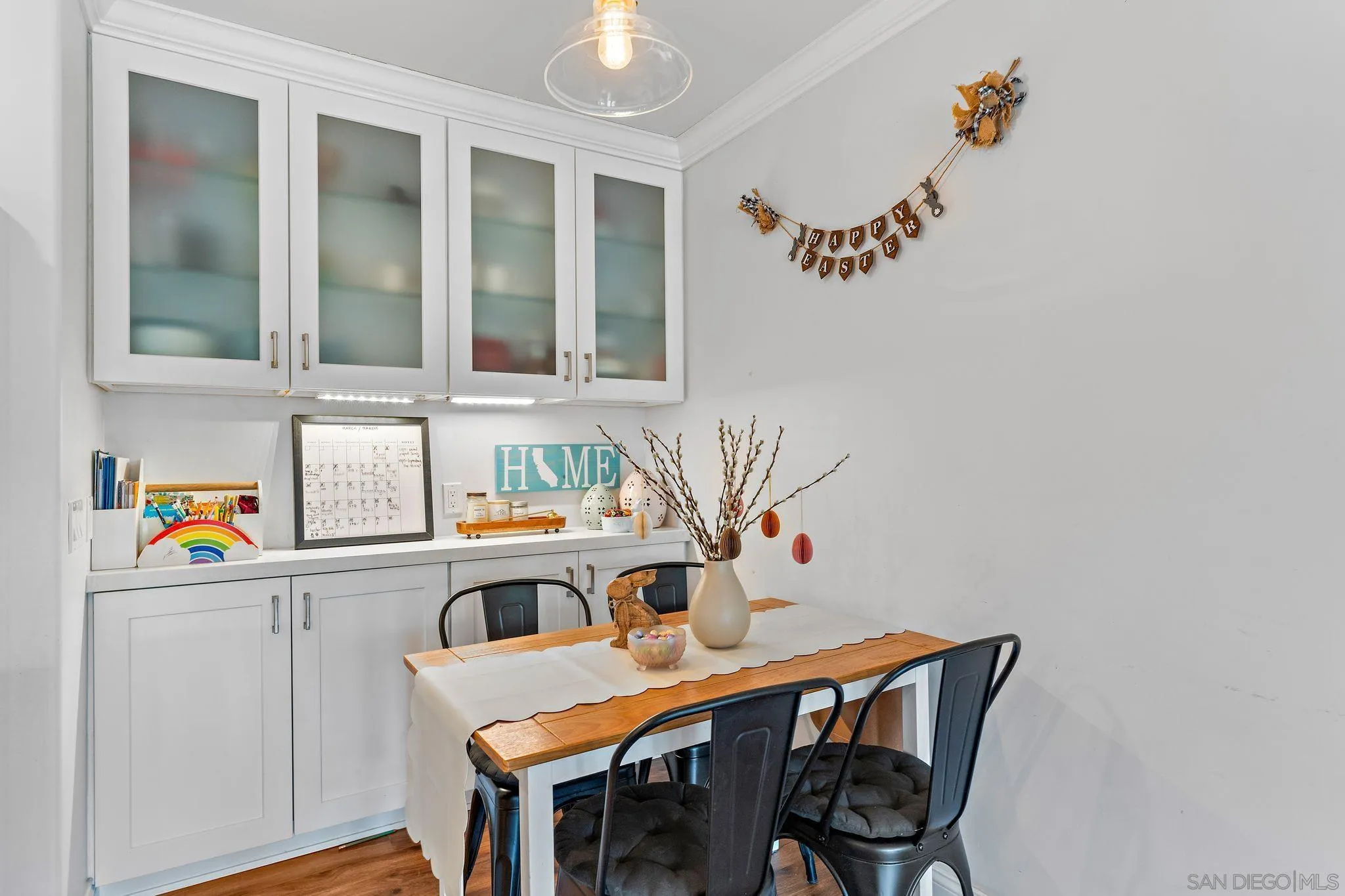 Photo #3: 240008772 Listing 